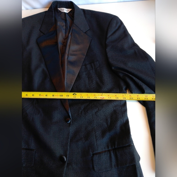 Jacket - Picture 3 of 5